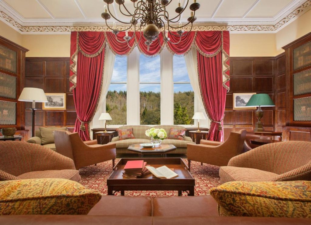 hotel_room