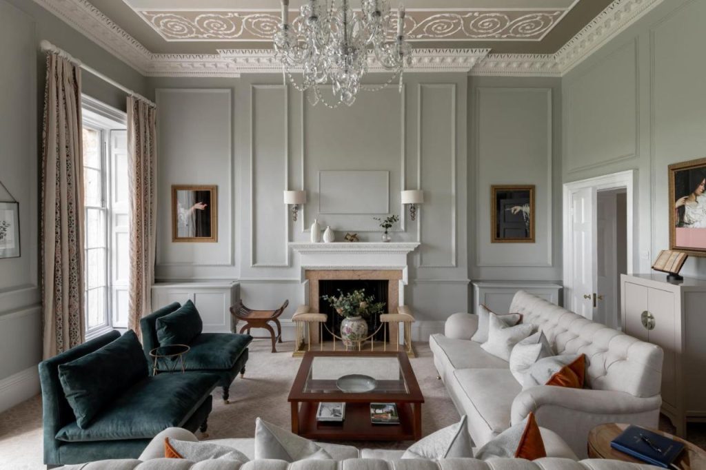 hotel_room
